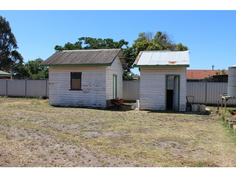 34 Dudley Street, Rochester VIC 3561