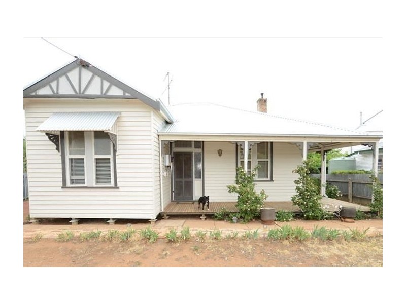 21 Peel Street, Charlton VIC 3525