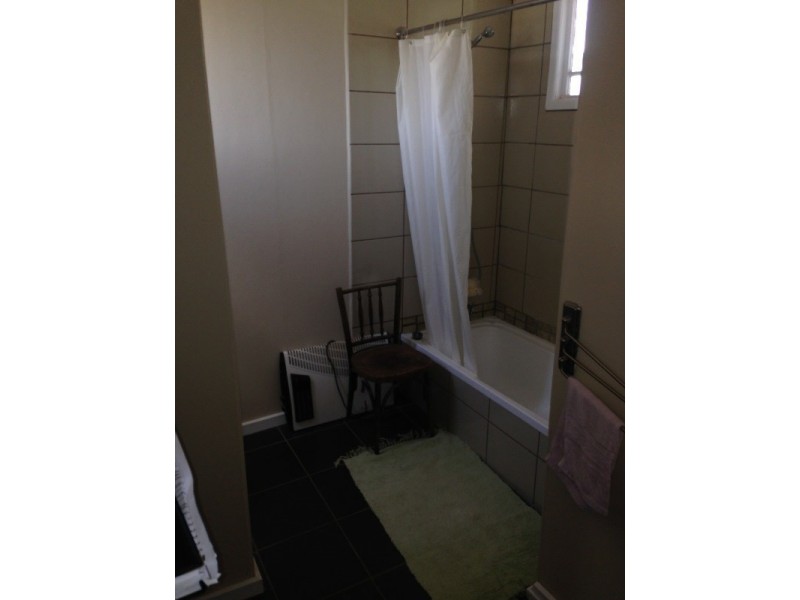 21 Peel Street, Charlton VIC 3525