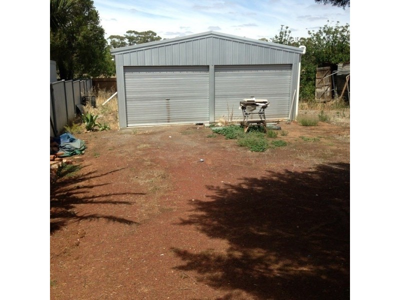 21 Peel Street, Charlton VIC 3525