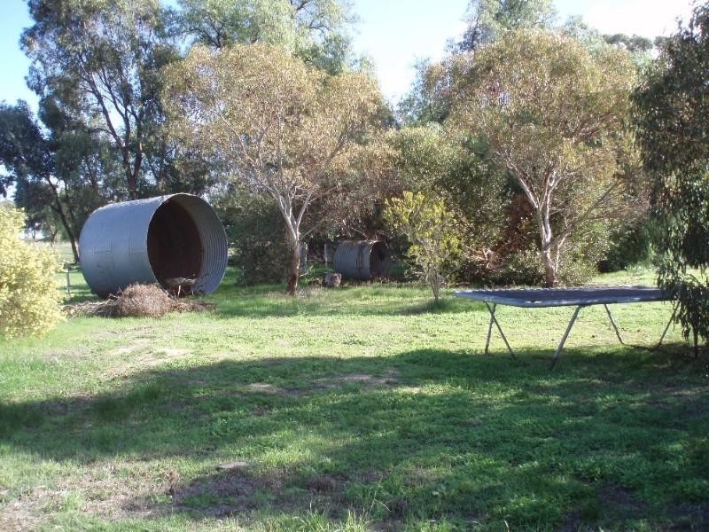 667 McColl Road, Ballendella VIC 3561