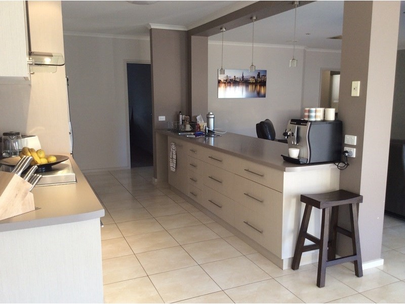 14 Nillahcootie Cresent, Kialla VIC 3631