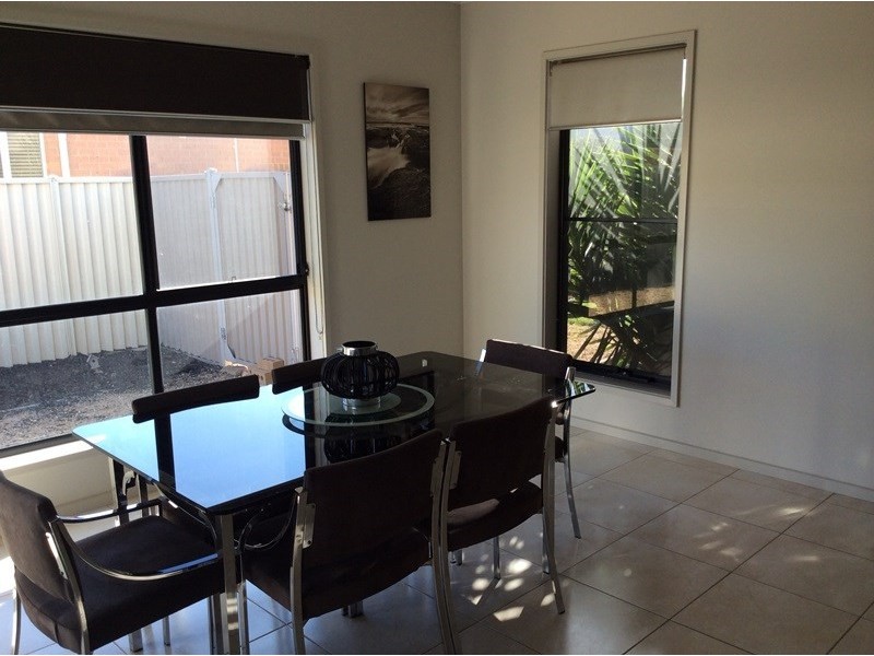 14 Nillahcootie Cresent, Kialla VIC 3631