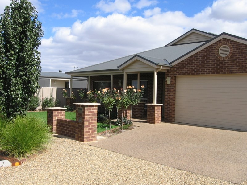 44 Cohen Street, Rochester VIC 3561