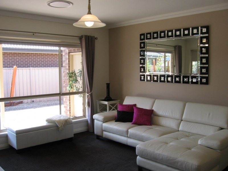 44 Cohen Street, Rochester VIC 3561