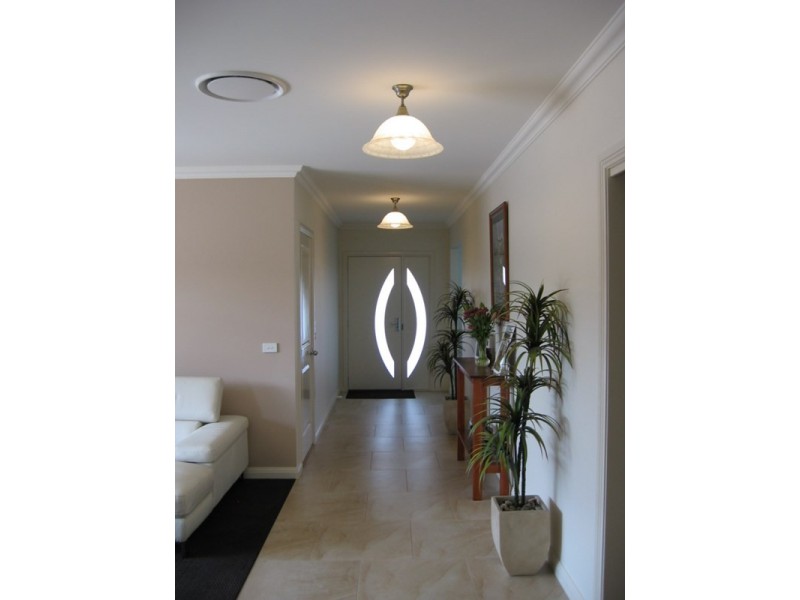 44 Cohen Street, Rochester VIC 3561