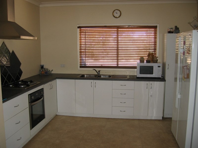 86 Dudley Street, Rochester VIC 3561