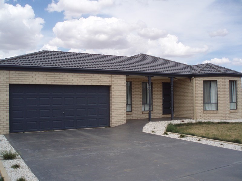 15 High Street, Rochester VIC 3561