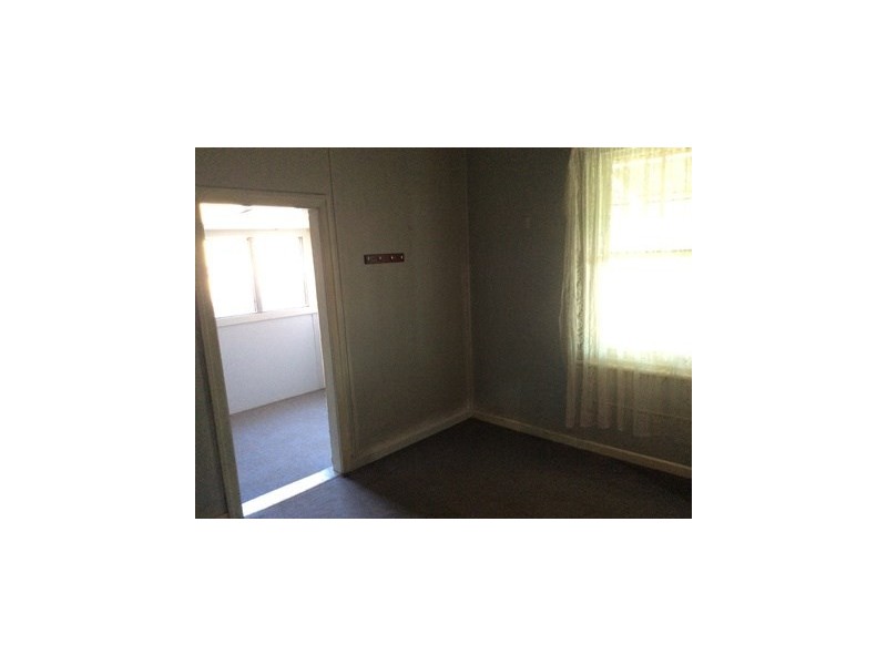 17 Baynes Street, Rochester VIC 3561