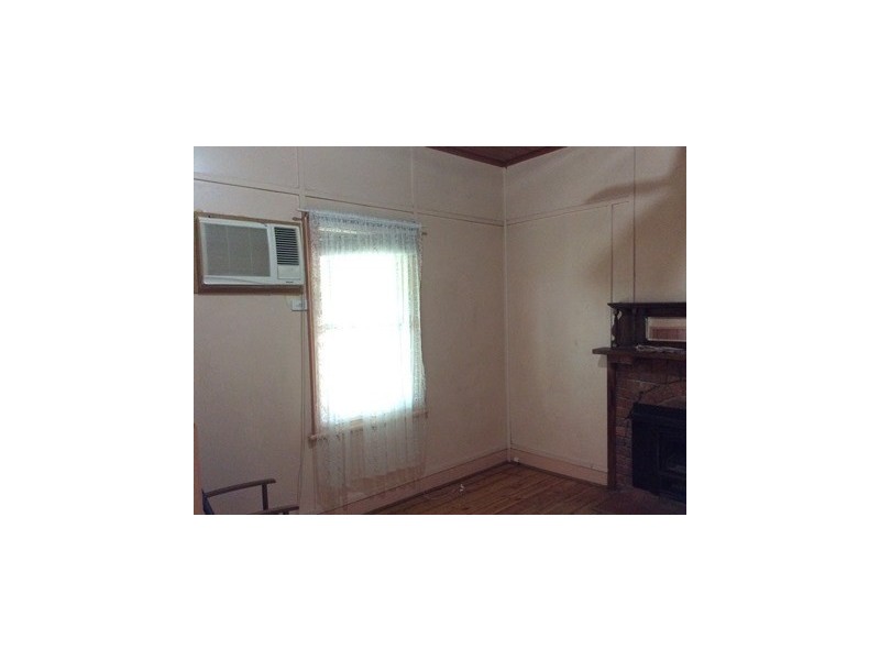 17 Baynes Street, Rochester VIC 3561