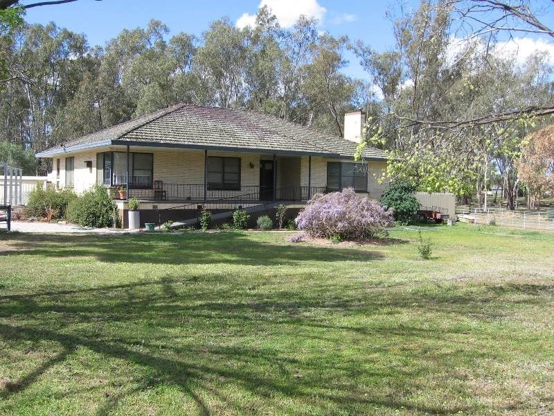 2 Reserve Street, Rochester VIC 3561