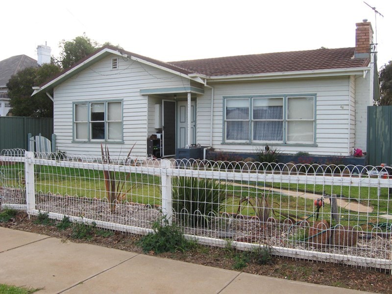 48 Dudley Street, Rochester VIC 3561