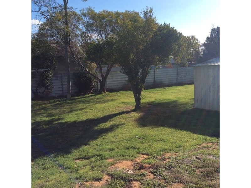 18 McKenzie Street, Rochester VIC 3561