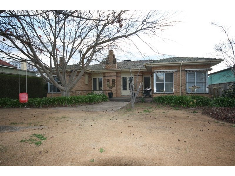 52 Victoria Street, Rochester VIC 3561