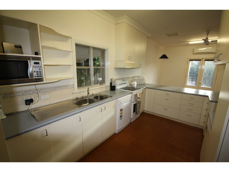 52 Victoria Street, Rochester VIC 3561