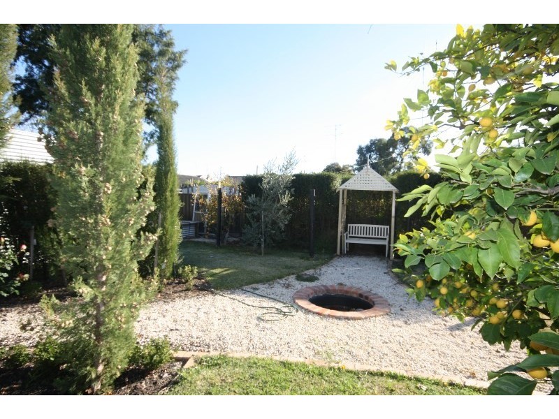 52 Victoria Street, Rochester VIC 3561