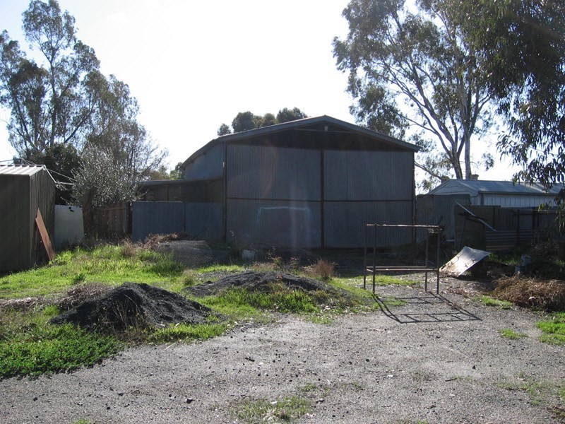 45 Hood Street, Rochester VIC 3561