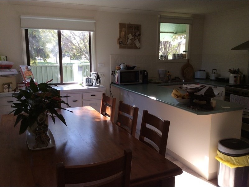 14 Edward Street, Rochester VIC 3561