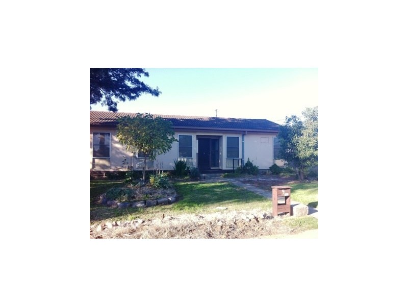 9 Johnson Street, Rochester VIC 3561
