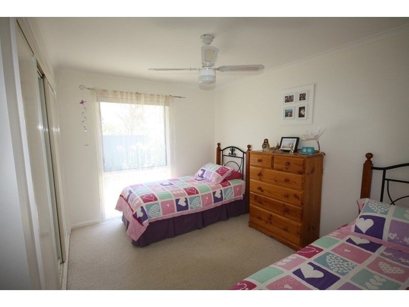 25 Hotham Street, Rochester VIC 3561