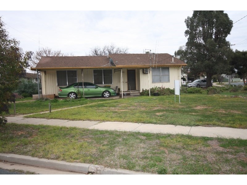 10 Johnson Street, Rochester VIC 3561