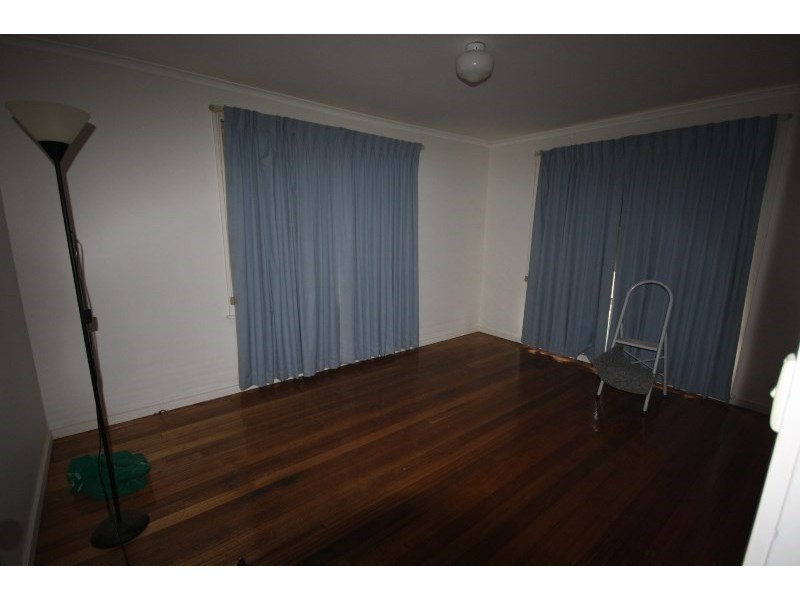 10 Johnson Street, Rochester VIC 3561