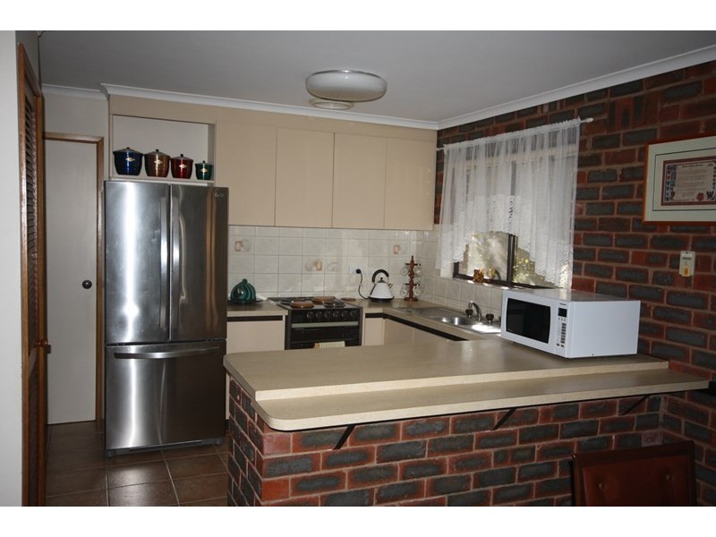 30 Dudley Street, Rochester VIC 3561