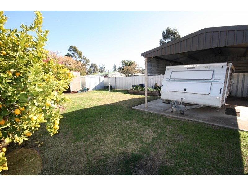 30 Dudley Street, Rochester VIC 3561