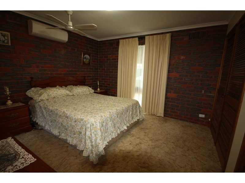 30 Dudley Street, Rochester VIC 3561