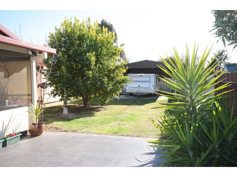 30 Dudley Street, Rochester VIC 3561