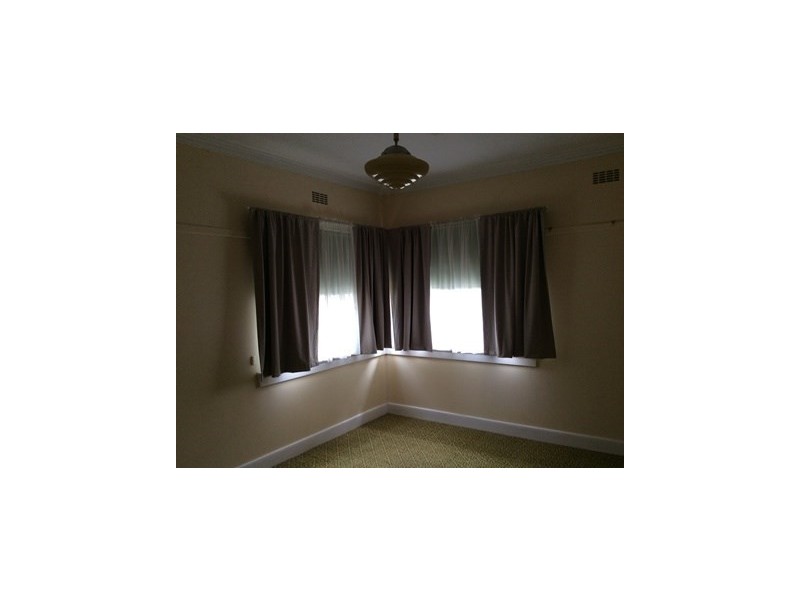 34 Dudley Street, Rochester VIC 3561