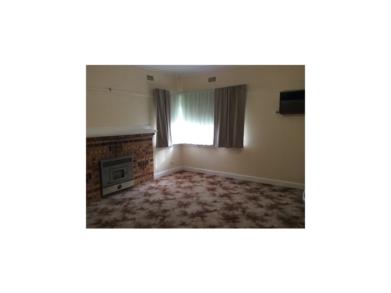 34 Dudley Street, Rochester VIC 3561