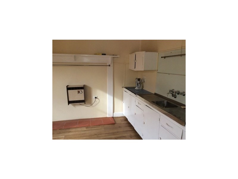 34 Dudley Street, Rochester VIC 3561