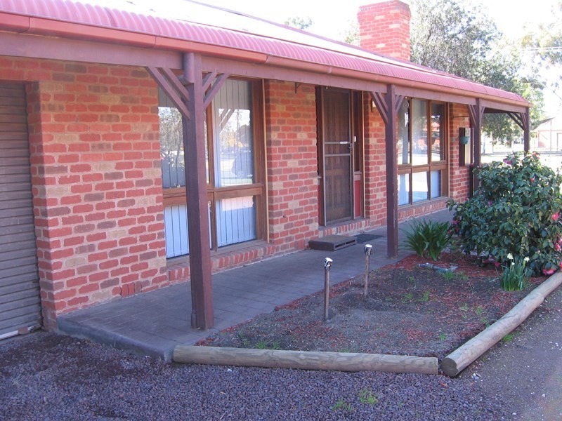 1/72 Echuca Road, Rochester VIC 3561