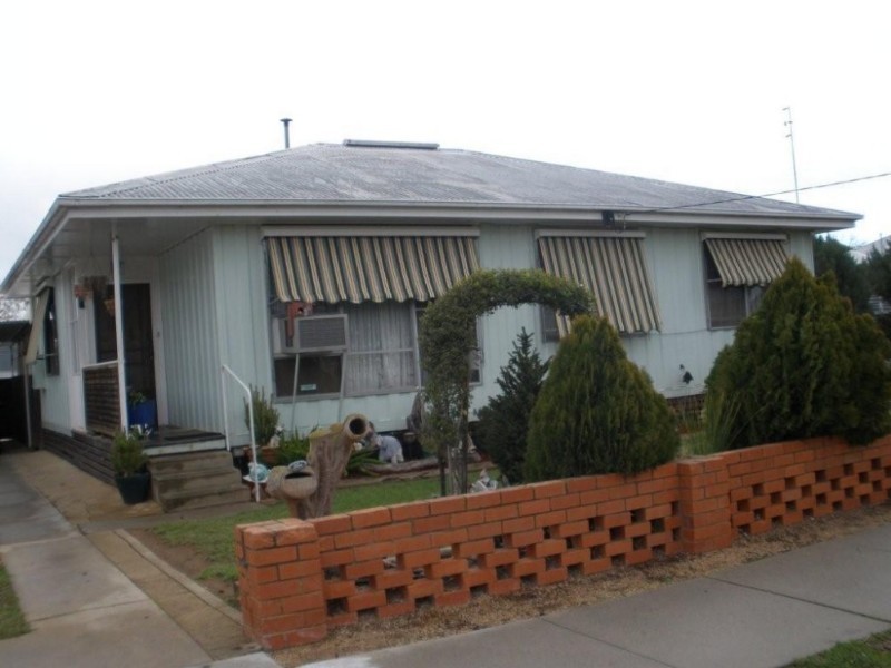 5 Charles Street, Rochester VIC 3561