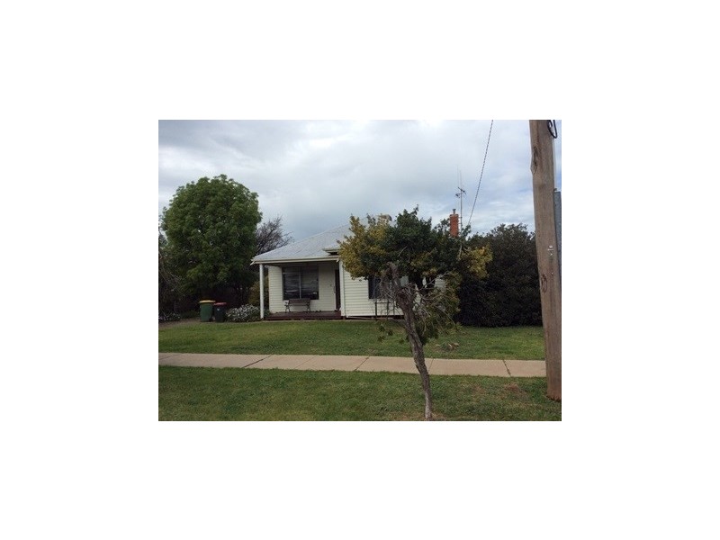 61 Dudley Street, Rochester VIC 3561