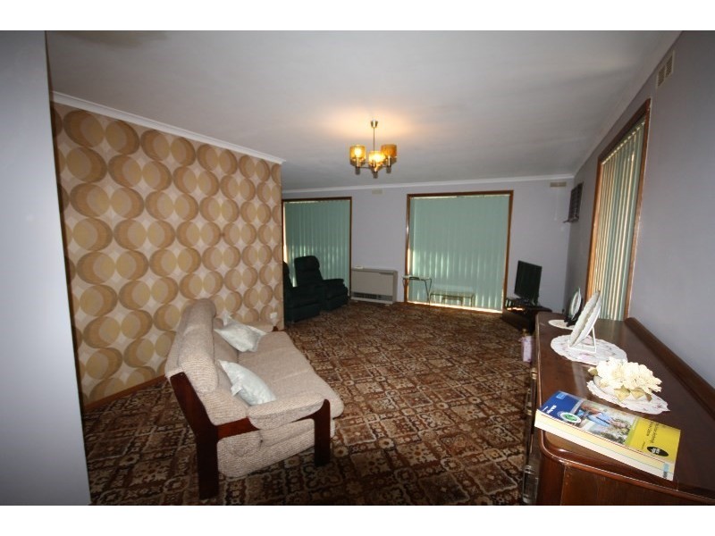 19 Dawson Street, Rochester VIC 3561