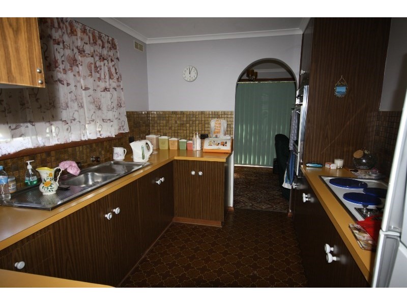 19 Dawson Street, Rochester VIC 3561