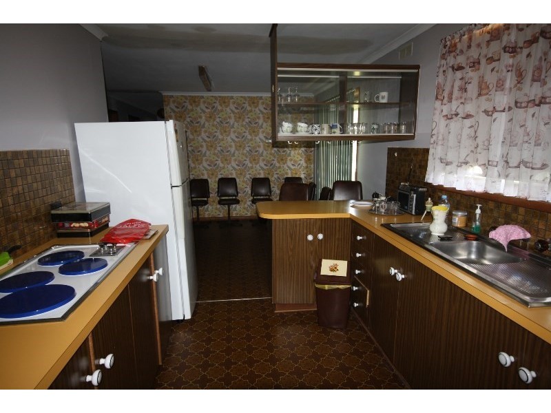 19 Dawson Street, Rochester VIC 3561