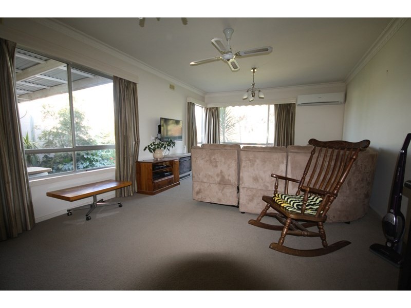 36 Bridge Road, Rochester VIC 3561
