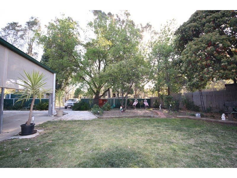 36 Bridge Road, Rochester VIC 3561