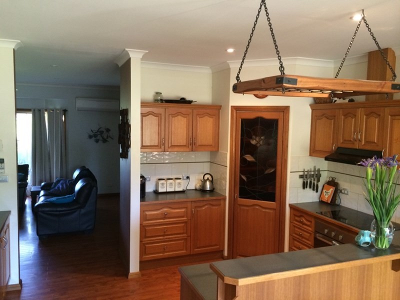 74 Pascoe Street, Rochester VIC 3561