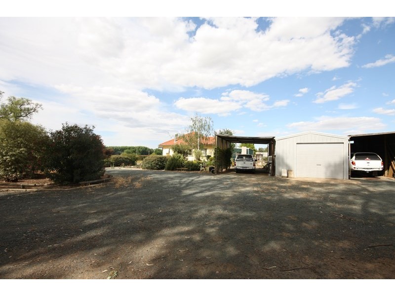 695 Bamawm Hall Road, Bamawm VIC 3561