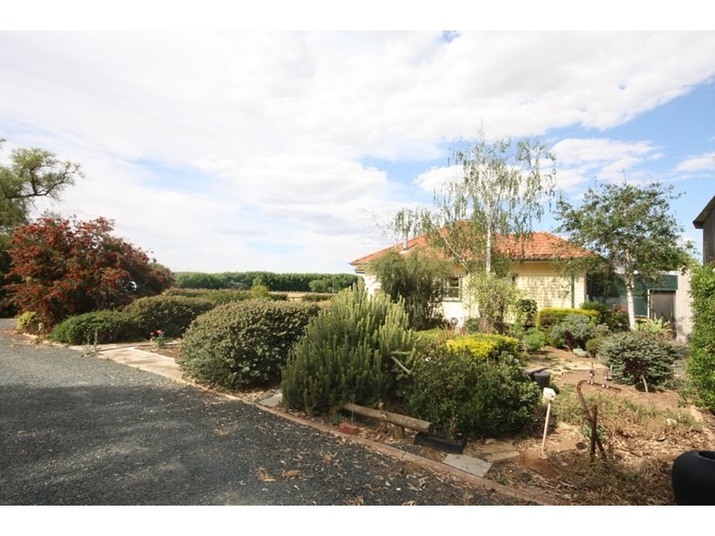 695 Bamawm Hall Road, Bamawm VIC 3561