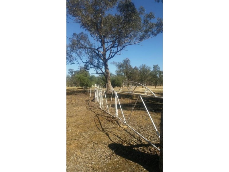 00 Emu Road, Emu VIC 3475