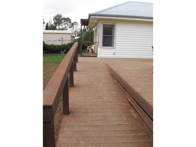 84 Pascoe Street, Rochester VIC 3561