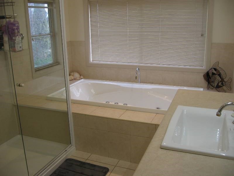 84 Pascoe Street, Rochester VIC 3561