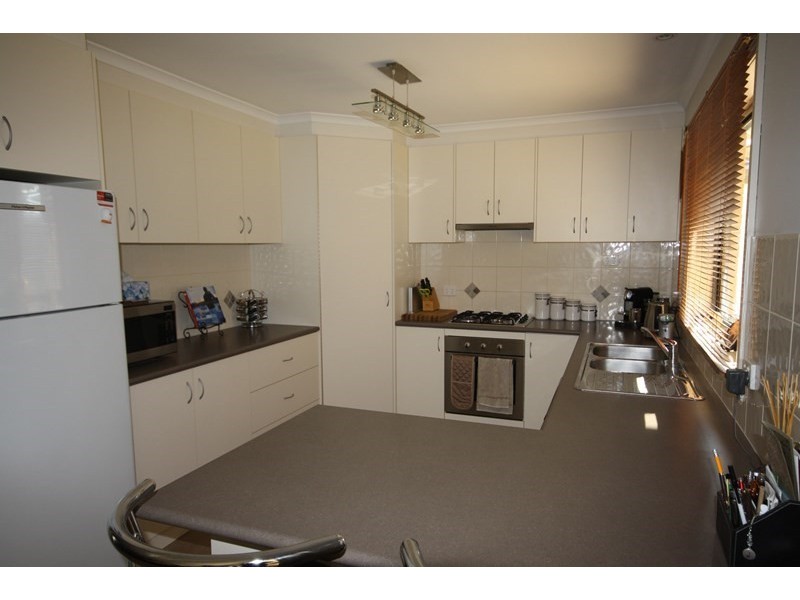 9 High Street, Rochester VIC 3561