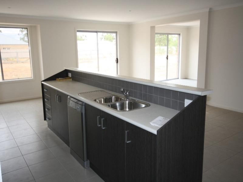 11 Francis Street, Rochester VIC 3561