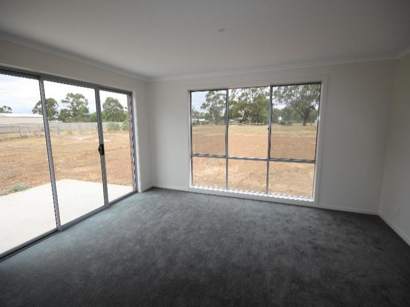 11 Francis Street, Rochester VIC 3561